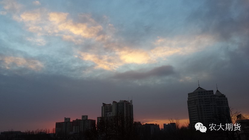 http://mmbiz.qpic.cn/mmbiz/spl0xwPnjfLyr7VhZTqRWutgvQlKwkv20Lpu1iaZbNL3HNQXkKMq5HiaiaEso7icqa03uLzYzIgJgbicUzQ0J3kiagSg/0